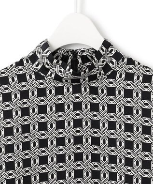 ICB 【洗える】レトロウォールペーパープリント ブラウス オフホワイト×ブラック系