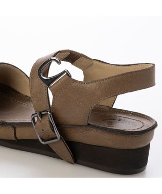 ing <ing>【WEB限定】ウエッジヒールレザーサンダル オーク