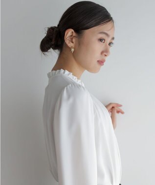 組曲 S ライトデシンフリル襟 ブラウス アイボリー系