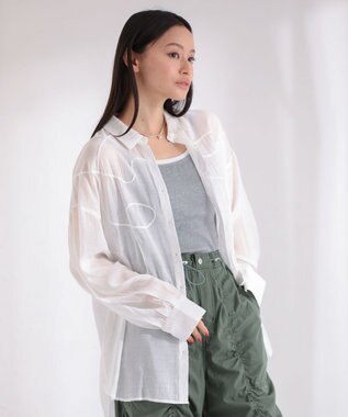 Green Parks ・ＥＬＥＮＣＡＲＥ　ＤＵＥ　テープ刺繍シアーシャツ Off White