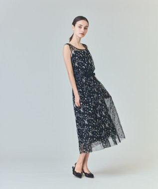 スペースembチュールドレス