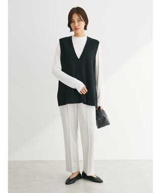 Green Parks らくスレストレートパンツ Ecru