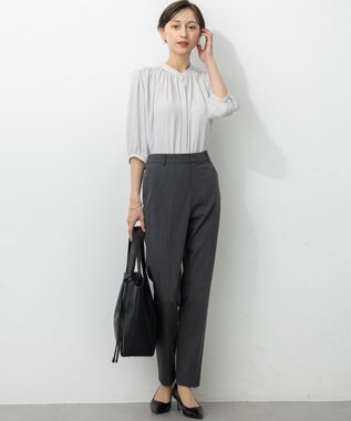 23区 L ライトバックサテンアムンゼン ギャザーブラウス ライトグレー系