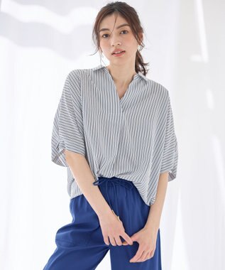 ANY 【新色追加】スキッパーネック袖タックブラウス [WEB限定]ネイビーストライプ