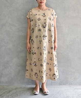 muuc 〈コットン×リネン〉〈高品質なドライタッチ生地〉野小花刺繍ゆったりワンピース ベージュ