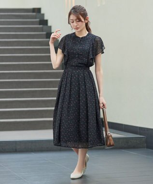 Tiaclasse L 【新色追加】フレアスリーブワンピース ブラック