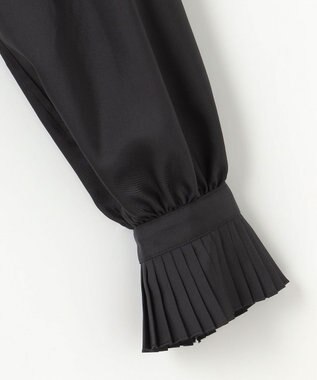 #Newans 【シワになりにくい/洗濯機可能】プリーツカラーブラウス ブラック