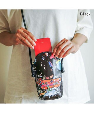 tsumori chisato CARRY バルーンに乗って ポシェット ショルダー スマホケース  【アニマルプリント＆刺繍】 ブラック