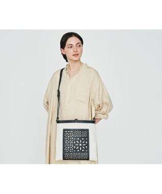 genten タペストリーカットワーク 2wayショルダーバッグ ネイビーブルー