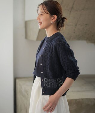 組曲 【先行予約・前後着用可】コットンフラワーレーシー カーディガン ネイビー系