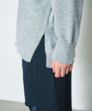 GRACE CONTINENTAL ラメVネックニットトップ シルバー