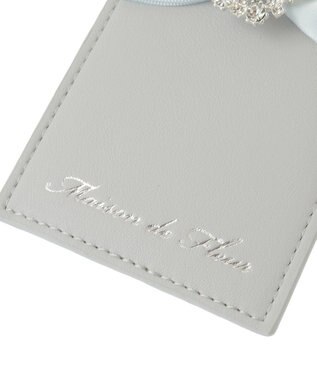 Maison de FLEUR リール付きビジューリボンパスケース Light Blue
