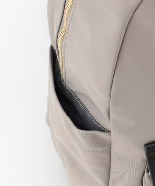 J.PRESS LADIES 【PC収納可】ナイロン リュック ライトグレー系