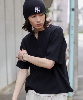 WEGO 【ユニセックス着用ITEM/MLサイズ展開】ワッフルヘンリーネックT（SS） ブラック