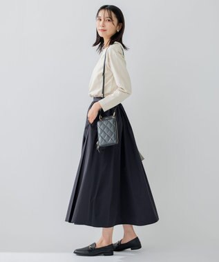 23区 【洗える】ハイカウントライトタフタ ギャザースカート ブラック系