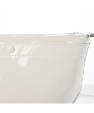 UNBILLION カシュカシュ cachecache / ソフトエナメル舟型ショルダー ホワイト