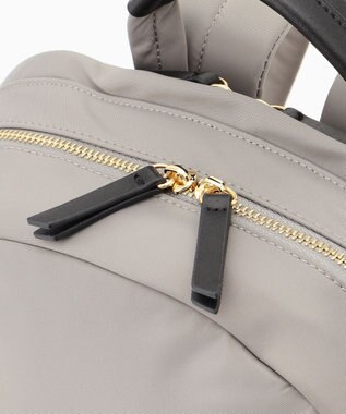 J.PRESS LADIES 【PC収納可】ナイロン リュック ライトグレー系