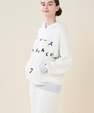 une nana cool MADE WITH 阪神タイガース やわらかモフモフフーディー IV