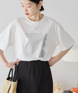 AMERICAN HOLIC ボックスロゴ箔プリントＴシャツ Off White