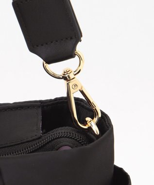 TOCCA 【サスティナブル素材・撥水・WEB＆一部店舗限定】NUOTO NYLON TOTE トートバッグ ブラック（ショルダー紫ピンク）