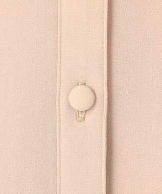 BEIGE， 【WEB限定・洗える】CLARION / バンドカラーフリルブラウス Beige