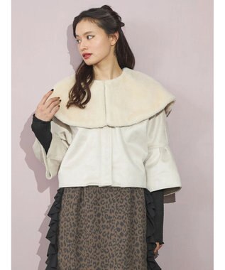 Green Parks ■ＥＳＣＡＲ　フラッフィーケープ付ショートコート Ivory