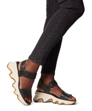 SOREL SOREL/ キネティックインパクト ワイストラップハイサンダル /ソレル Black, Chalk