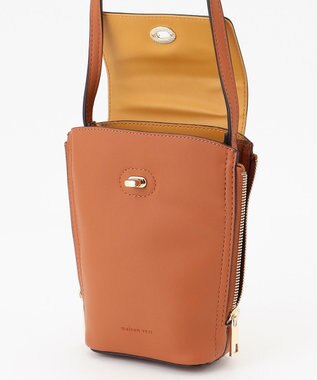 LA BAGAGERIE 【maison vert】【多収納】スマホショルダー キャメル