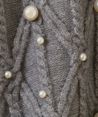 Green Parks パール付ケーブルニットカーディガン Gray Mixture