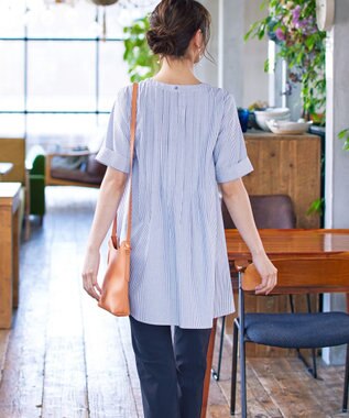 Tiaclasse L 【洗える】バックピンタックフレアチュニックブラウス ネイビーストライプ