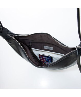 UNBILLION カシュカシュ cachecache / ハーフムーンコードハンドルショルダー ブラック