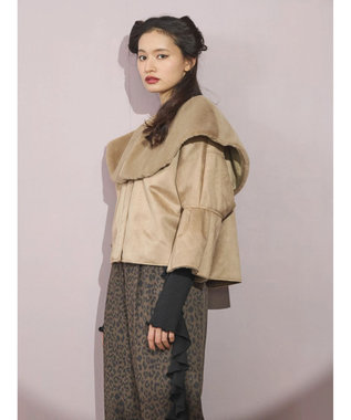 Green Parks ■ＥＳＣＡＲ　フラッフィーケープ付ショートコート Beige