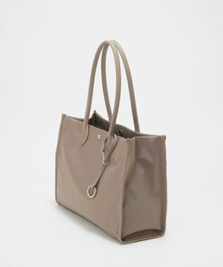 TOPKAPI 【Breath TOPKAPI】PRIM プリム ナイロン スクエア トートバッグ チャーム付き　A4 / 軽量 グレージュ