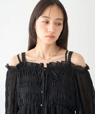 earth music&ecology シャーリングフリルオフショルブラウス Black