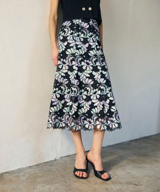 GRACE CONTINENTAL フラワー刺繍プリントスカート ブラック