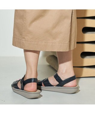 ing <ing>【WEB限定】【3E】クロスデザインサンダル ブラック