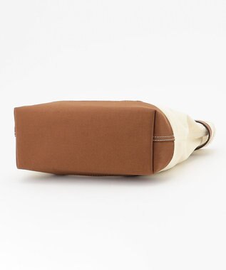 23区 チャーム付き キャンバス トートバッグ ダークブラウン系1