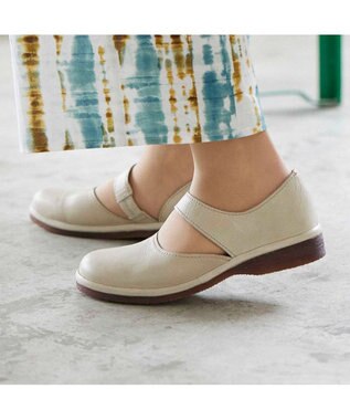 ing <ing>【WEB限定】【3E】カジュアルフラットシューズ ライトグレー