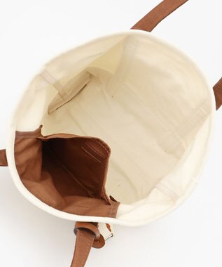 23区 チャーム付き キャンバス トートバッグ ダークブラウン系1