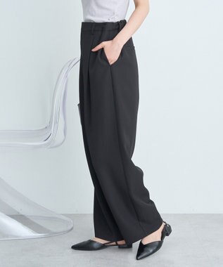 earth music&ecology タックストレートパンツ Black