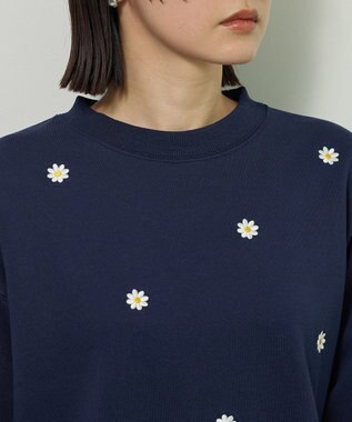 Green Parks ・ｓｗｉｎｇ　ｂｙ　デイジー刺繍スウェット Navy