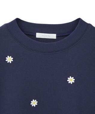 Green Parks ・ｓｗｉｎｇ　ｂｙ　デイジー刺繍スウェット Navy