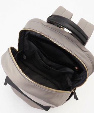 J.PRESS LADIES 【PC収納可】ナイロン リュック ライトグレー系