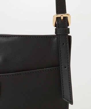 TOPKAPI 【TREASURE TOPKAPI】ベルトデザイン レザー フラット ショルダーバッグ ブラック