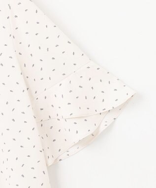 ANY SIS L 【洗える】ラッフルフレアビジュー ブラウス アイボリーベース