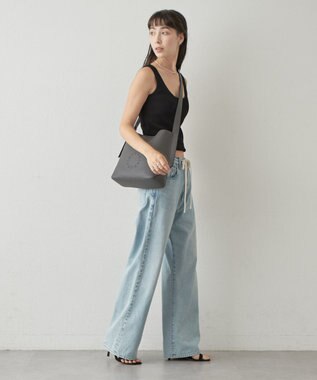 IACUCCI ルオータ ミディアムショルダー ALCE グレー