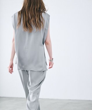 uncrave ライトダブルサテン タックブラウス シルバーグレー