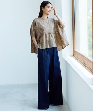 自由区 【WEB&一部店舗限定・サラリ触感】コットンサッカープリント ブラウス ベージュ×オフ