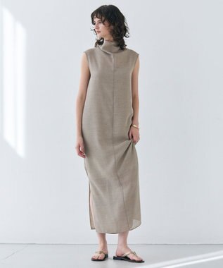 BEIGE， 【洗える・吸水速乾・防シワ・eclat 7・8月号掲載】LIATRIS / オフタートルノースリーブワンピース