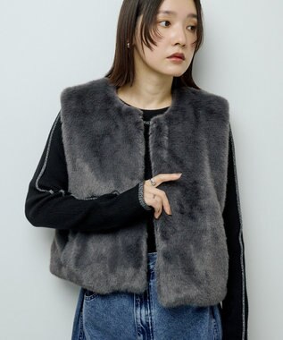 Green Parks ・ＥＬＥＮＣＡＲＥ　ＤＵＥ　フォックス調ファーベスト Charcoal Gray